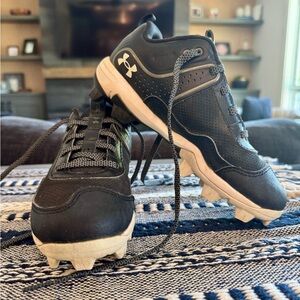 Under Armour Black and White Athletic Shoes with Rugged Design
